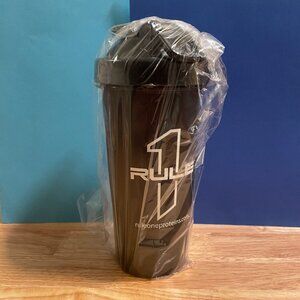 NWT - Rule 1 (R1) Proteins - Premium Leakproof Shaker Bottle - Black, 20 Oz